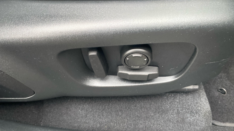 Land Rover Range Rover Velar 2.0 D200 Edition 5dr Auto Diesel Estate